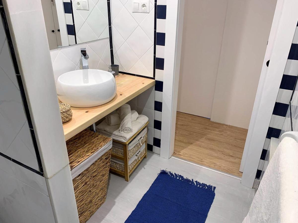 Apartamento Duplex Planta Baja Con Aparcamiento Gratuito En Palacio De Mijares Apartment Llanes Ngoại thất bức ảnh